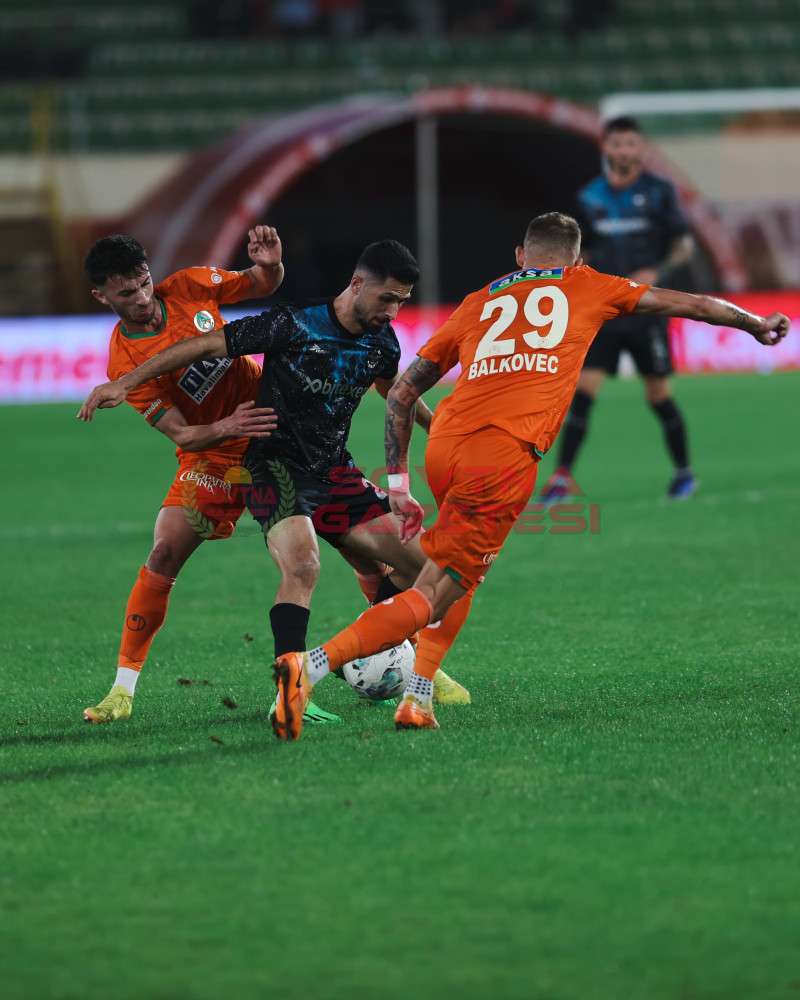 ALANYA'DA GOL SESİ &Ccedil;IKMADI 0-0