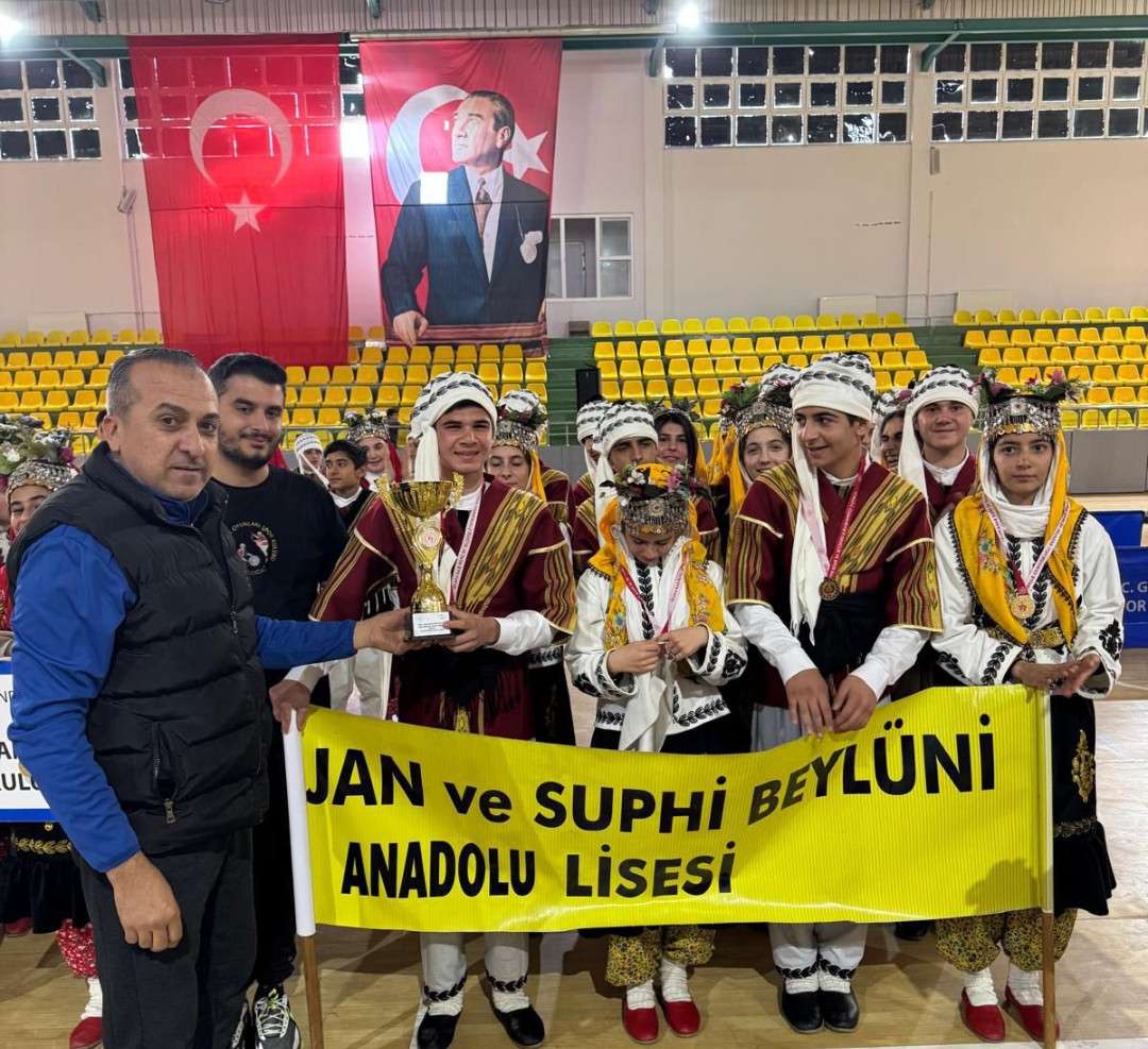Jan ve Suphi Beyluni Lisesi Halk Oyunları Ekibi Hatay Şampiyonu Oldu!