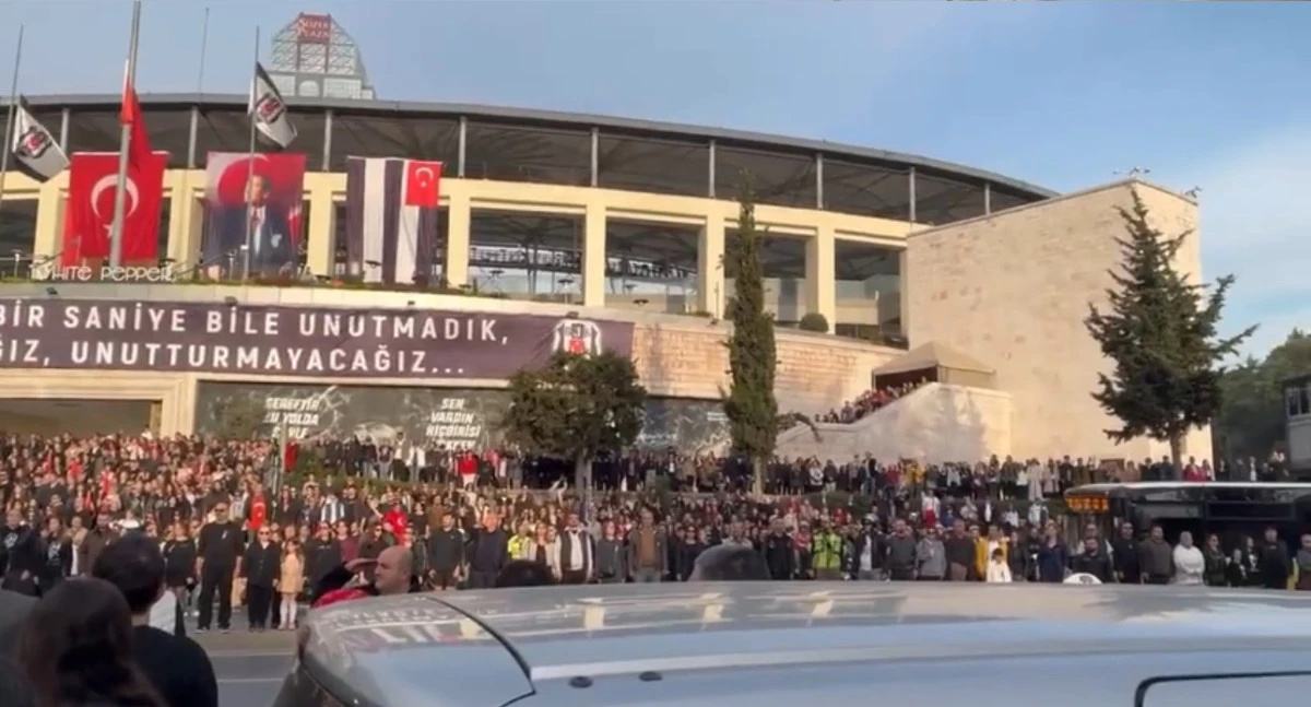 Saat 09.05 | Dolmabah&ccedil;e&rsquo;de Zaman Durdu