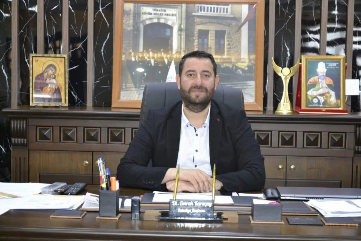 SAMANDAĞ BELEDİYE BAŞKANI EMRAH KARA&Ccedil;AY&rsquo;DAN ELEKTRİK KESİNTİLERİNE SERT TEPKİ: &ldquo;MAZERET &Uuml;RETMEYİ BIRAKIN, MAĞDURİYETİ GİDERİN!&rdquo;