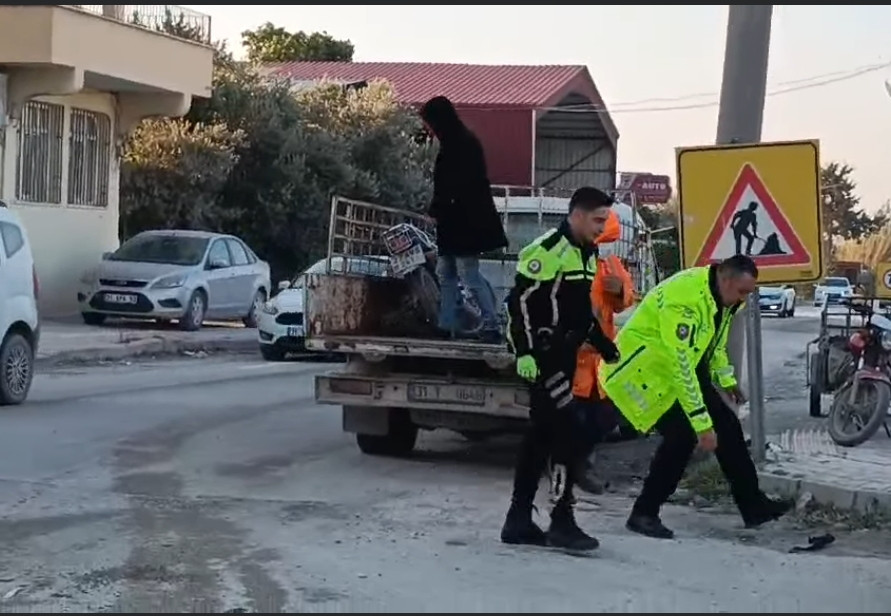 Samandağ’da Trafik Kazası: Motosiklet ile Araç Çarpıştı